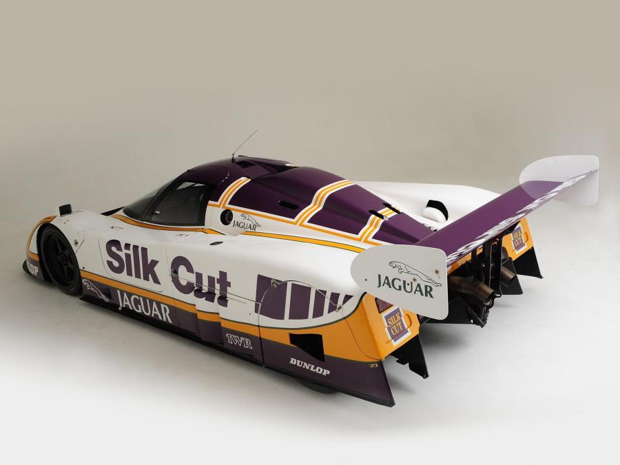  Jaguar XJR8 1987 года  (фото 6 из 16)